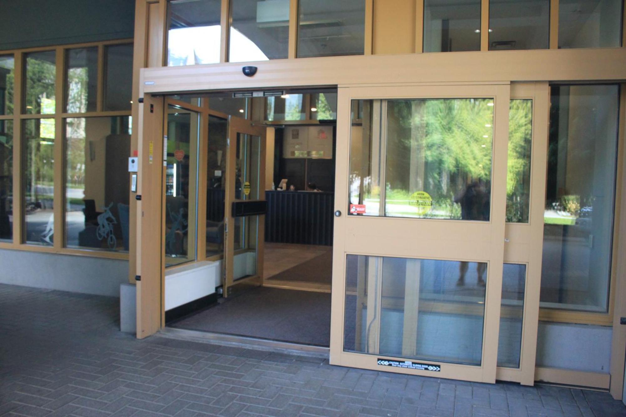 Spring Summer Special Cascade Lodge Suite Wifi 2 Hot Tubs Pool Gym Sauna Ski & Bike Storage Room Whistler Exterior foto